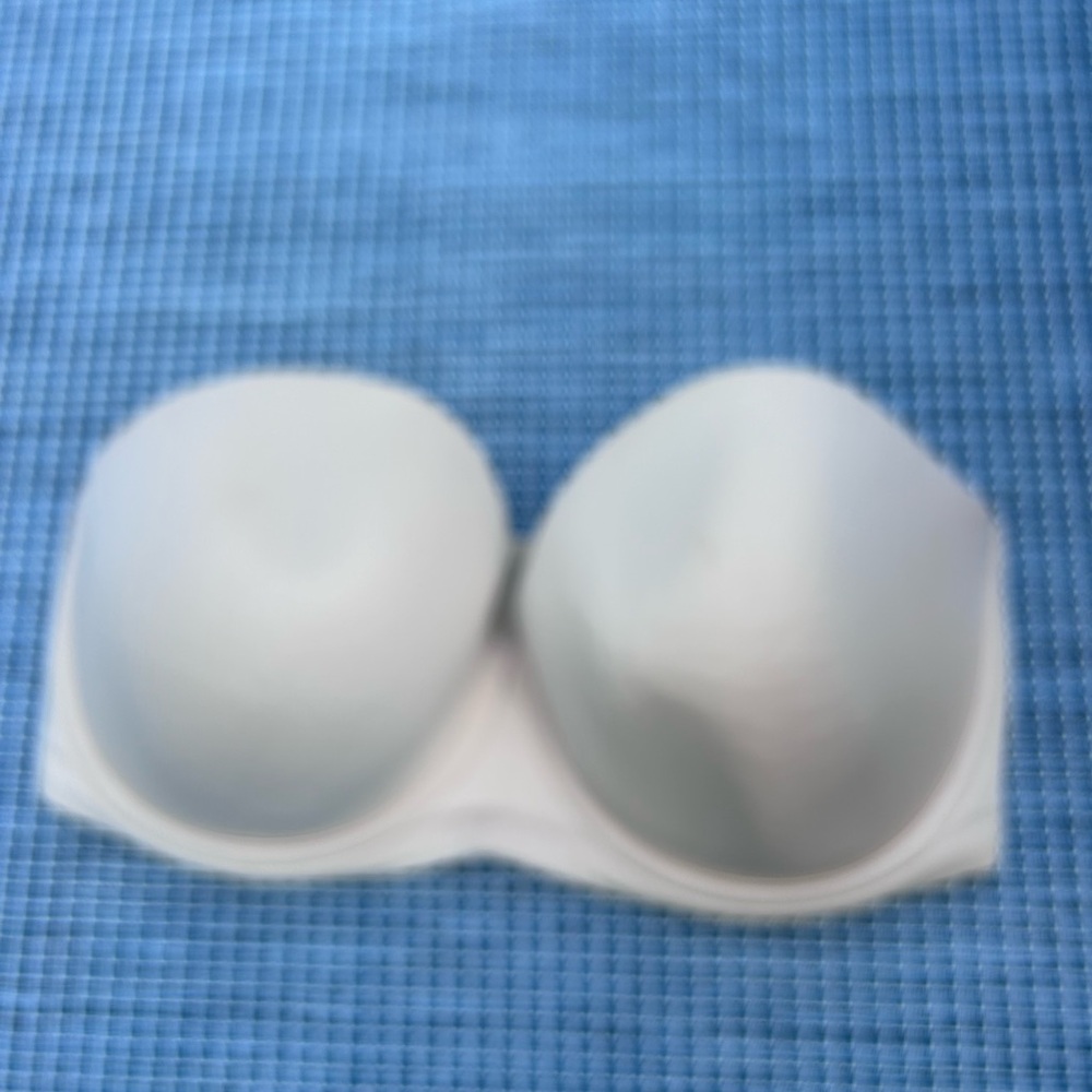 Wacoal 36 DDD strapless bra